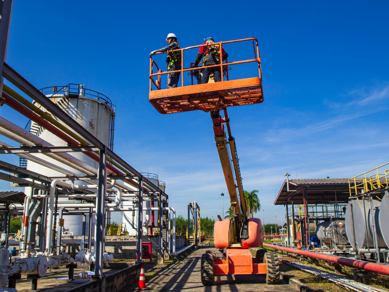 Plataformas de elevación: ¿cuál es la ideal para tu empresa?