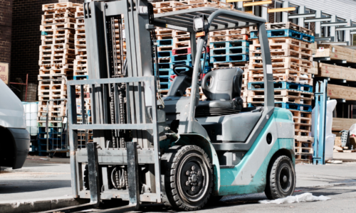 Evita accidentes comunes al usar montacargas en renta
